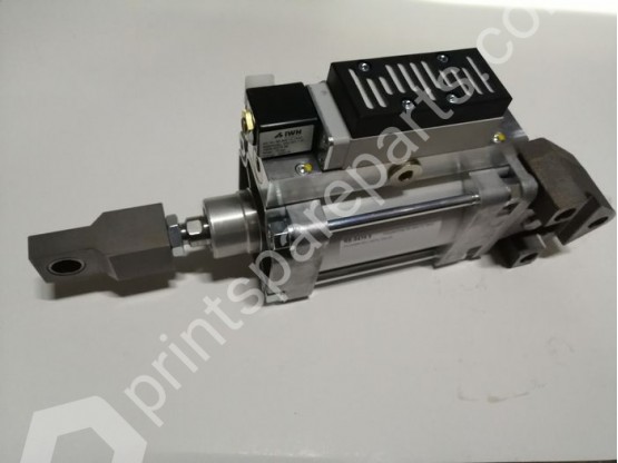 Pneumatic cylinder