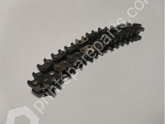 Chain for waste removal machine